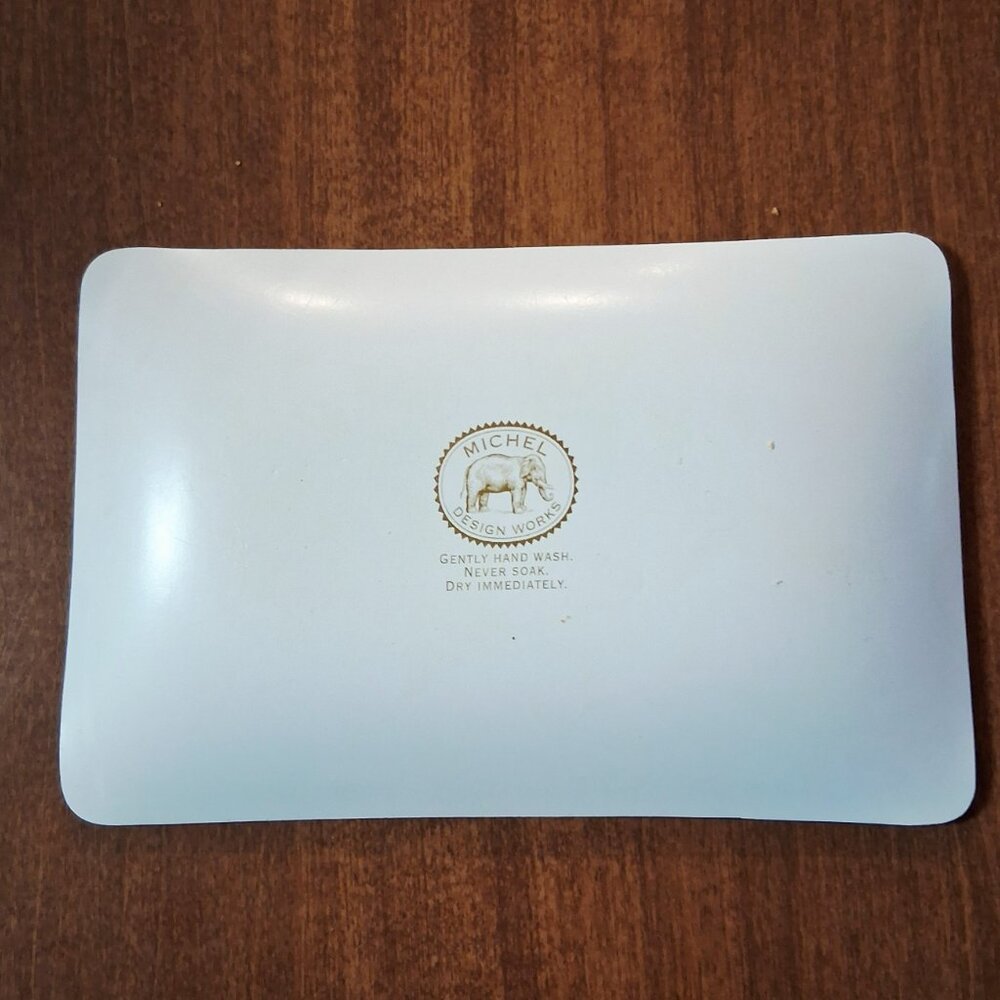 Michel Designs Works The Meadow Soap & Trinket dish. - Picture 4 of 6